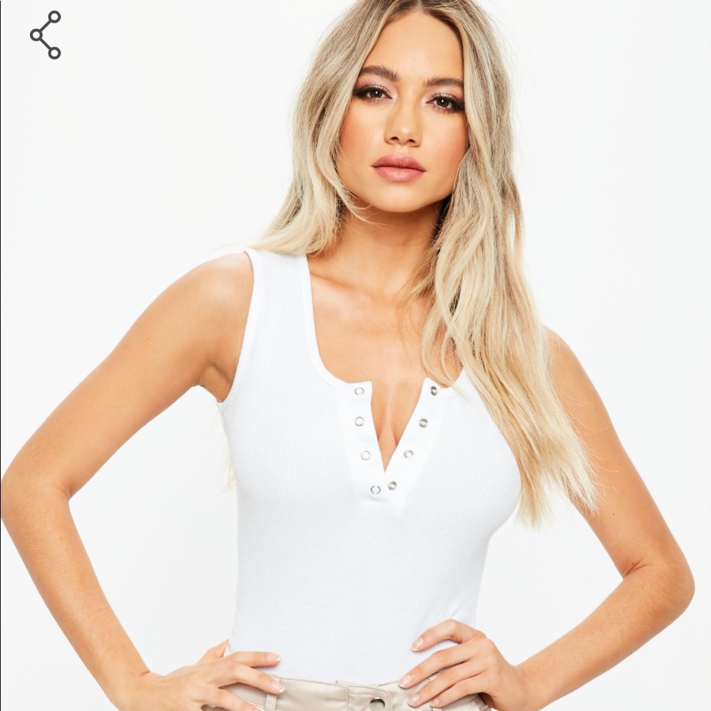 NWT MISSGUIDED WHITE BODYSUIT